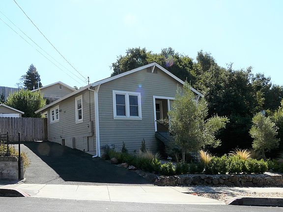 3rd image of 1056 Raymond Ave