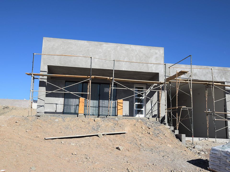 1st image of 730 Desert View Dr