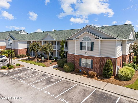 3rd image of 1604 Willoughby Park Court Unit 7