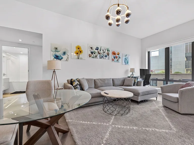 50 Riverside Blvd #8J — Photo 2