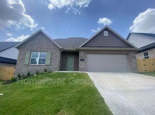 5811 SW Gentle Winds Ave, Bentonville, AR 72713