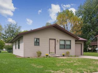2800 Sterling Dr, Iowa City, IA 52240