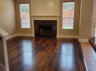 532 Silver Maple Dr, Irving, TX 75063
