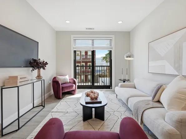 656 Saratoga St #306, Boston, MA 02128