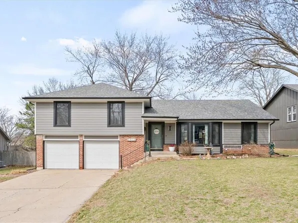7912 Haskins St, Lenexa, KS 66215