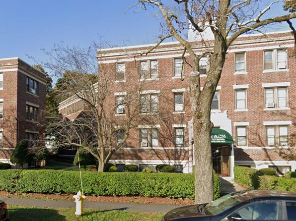 63 Fellsway W APT 18