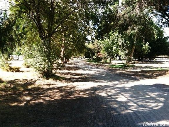 5th image of 18639 August Ave