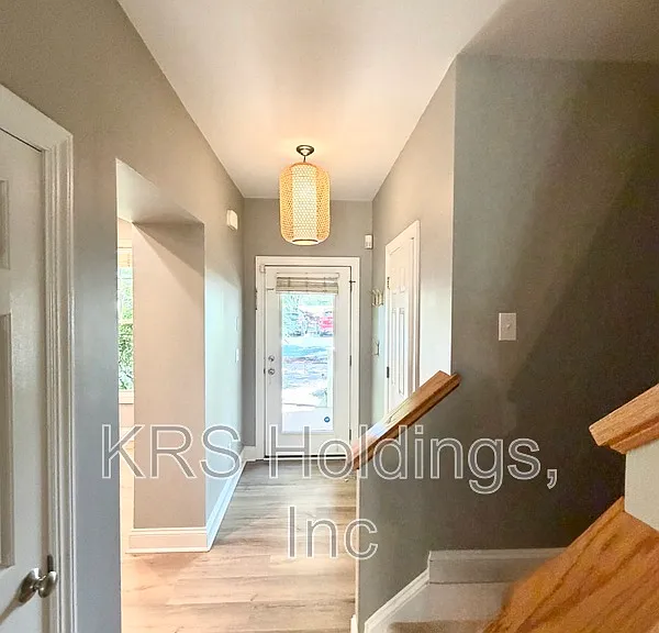 1950 Tudor Ct — Photo 6