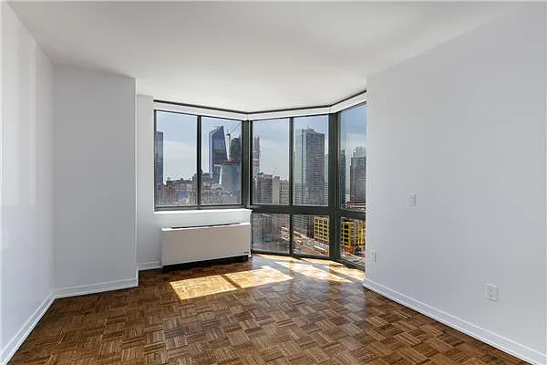 Rented by Addison Property Group | media 3