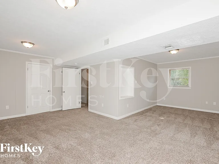 939 Ray Dr NW — Photo 11