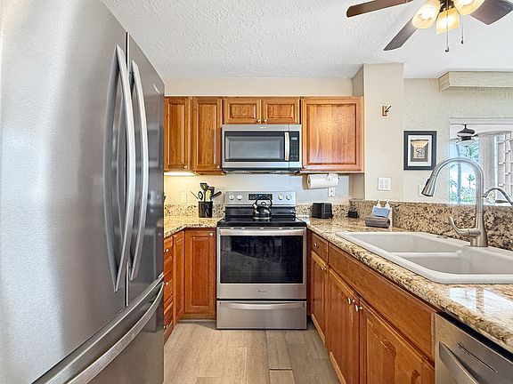 5th image of 75-6016 Alii Dr APT 309