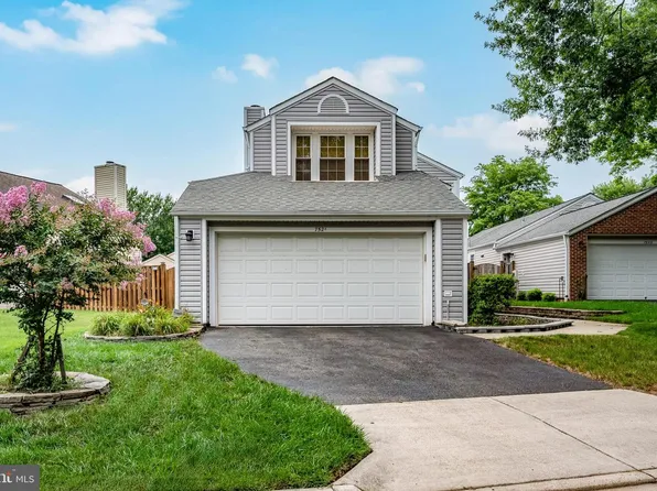 7521 Cross Gate Ln, Alexandria, VA 22315