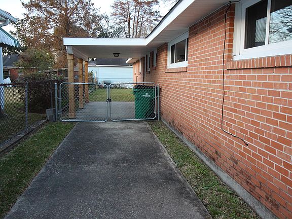 3rd image of 3839 Cypress St #3841