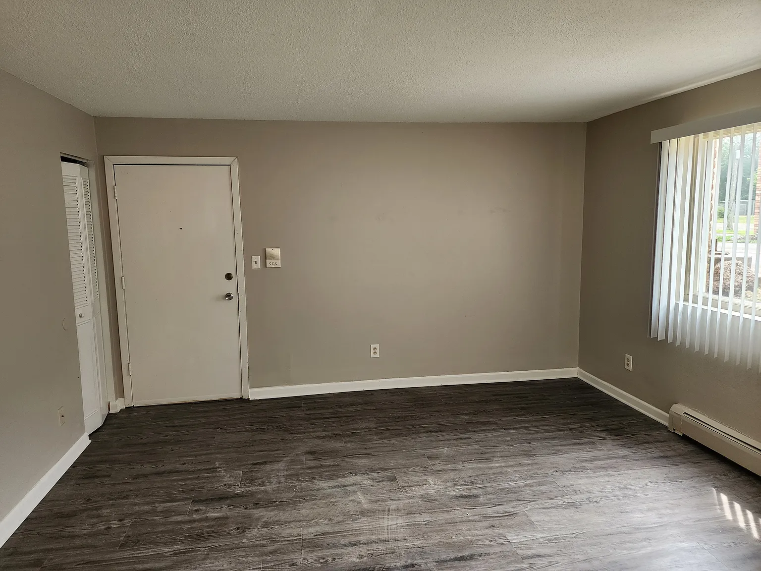 2 bed, 800 sqft, $1,250 — Photo 4