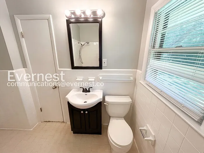 711 Elliott Dr — Photo 8