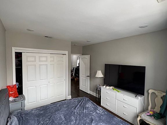 5th image of 499-505 Kearny Ave #3