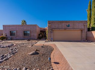 2071 W Via Del Picamaderos, Green Valley, AZ 85622