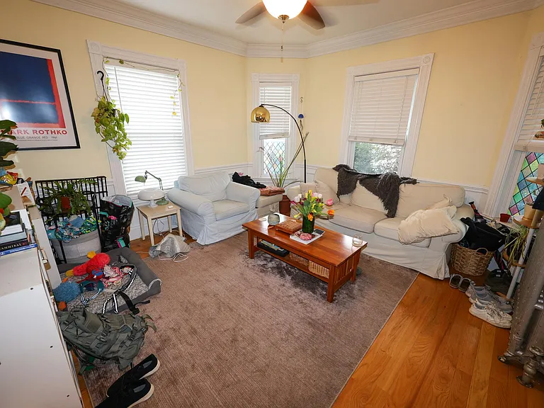 3 Foster St #1R — Photo 8