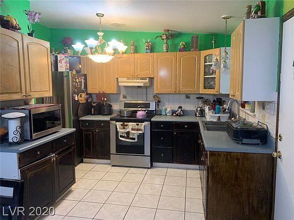 5th image of 4268 Hilldale Ave