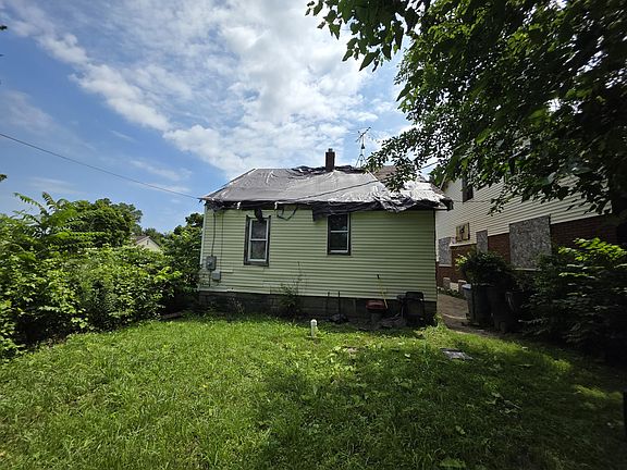 4th image of 19133 Omira St