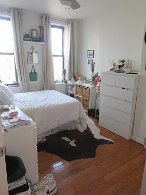 Rented by Space Real Estate | media 9