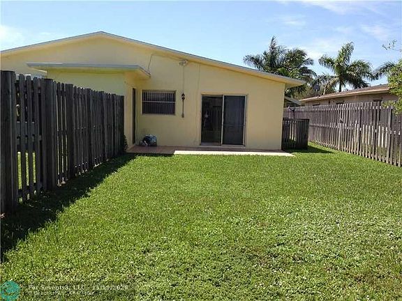 2nd image of 831 SW 13th St #1-2