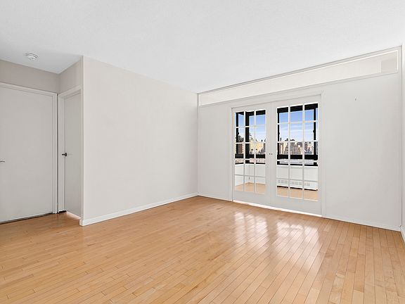 5th image of 225 W 83rd St APT 11C