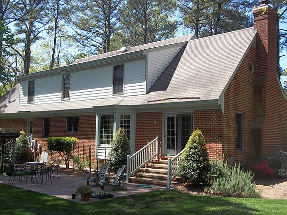 4th image of 220 Jethro Ln