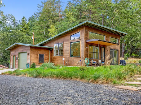 5171 Fox Hollow Rd, Eugene, OR 97405