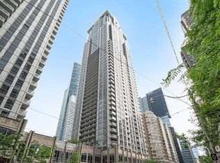 761 Bay St #1204, Toronto, ON M5G 2R2