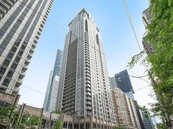 761 Bay St, Toronto, ON