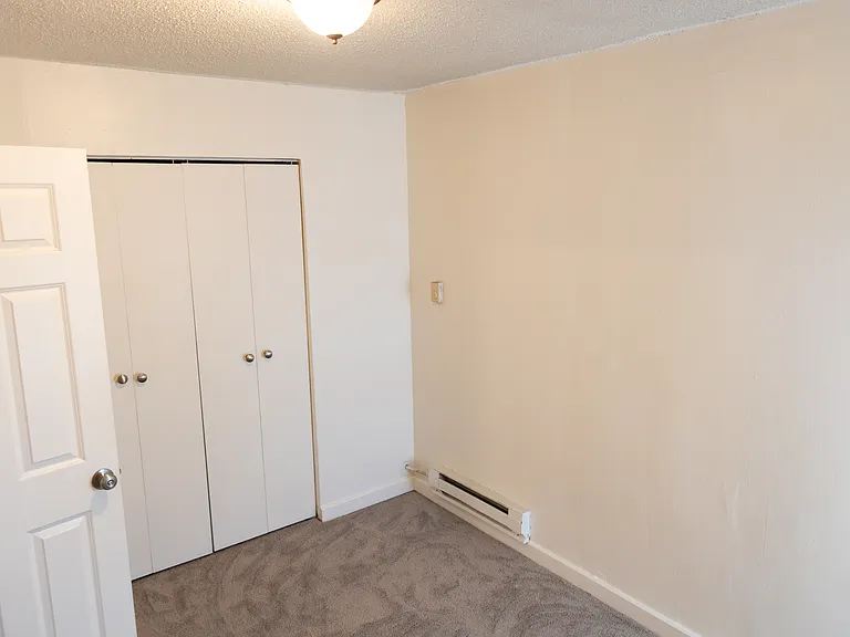 1825 Jackson St NE #1 — Photo 8