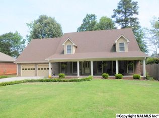 2410 McNair St SW, Decatur, AL 35603