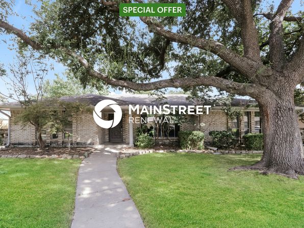 1608 Cloister Way