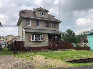 302 Laurel Ave, Johnstown, PA 15906