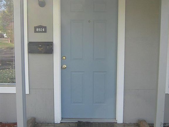 4th image of 8924 Salmon Falls Dr
