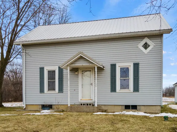 4855 E 700 S, Wolcottville, IN 46795