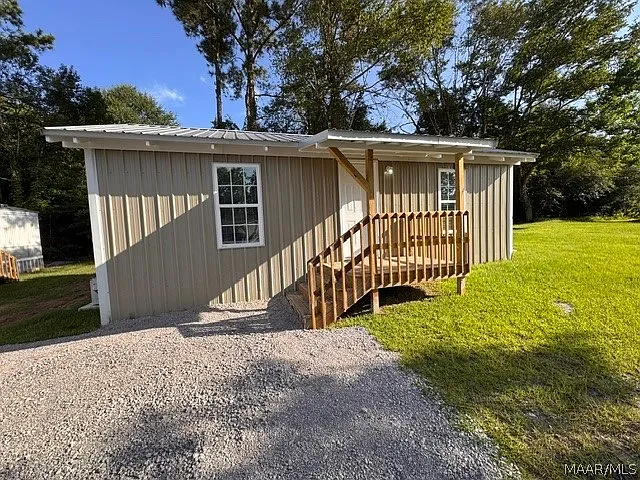 1619 Pine Lake Dr