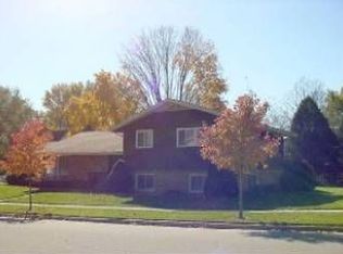 411 Amanda St, Burlington, WI 53105
