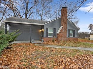 410 Dickinson Rd, Independence, MO 64050