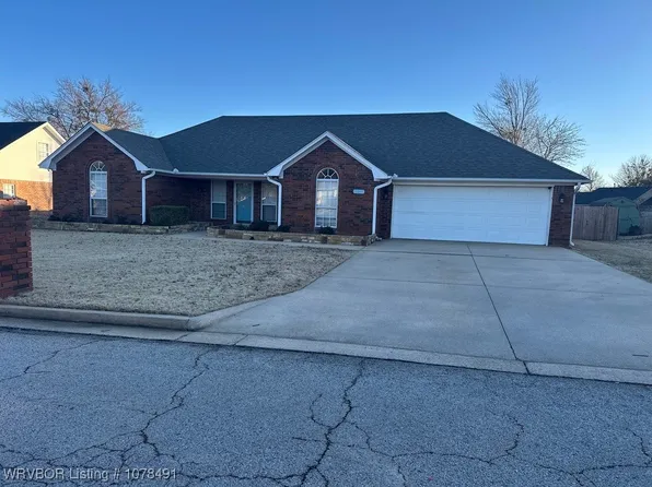 1405 Cottonwood Dr, Poteau, OK 74953