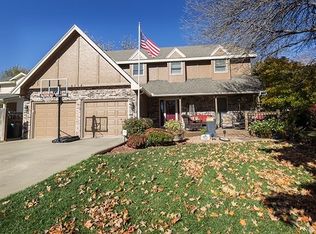 6704 SW Finsbury Ave, Topeka, KS 66614