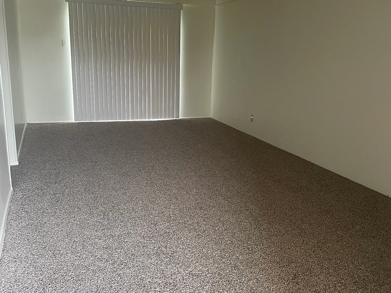 1 bed, 831 sqft, $800 — Photo 2