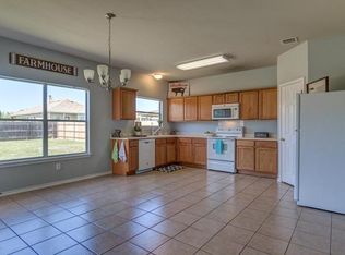 104 Flinn St, Hutto, TX 78634
