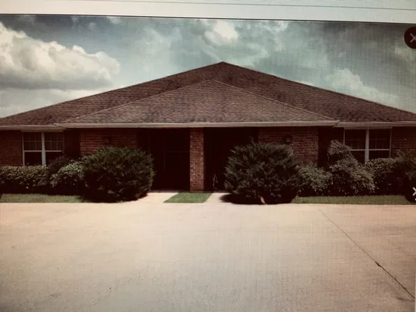 3709 Oldenburg Ln, College Station, TX 77845