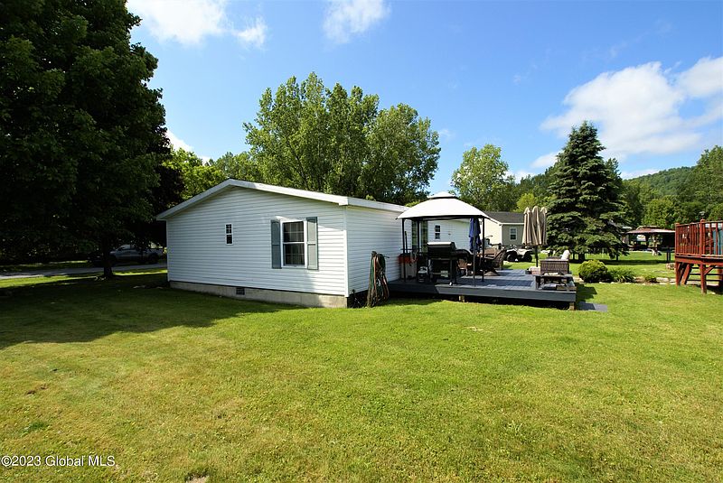 3rd image of 71 River Valley Drive
