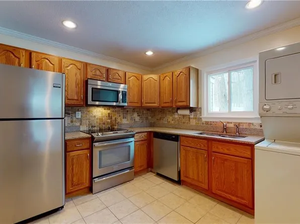 1221 Washington Street APT 1, Middletown, CT 06457