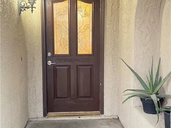 14425 Manzano Rd, Victorville, CA 92392
