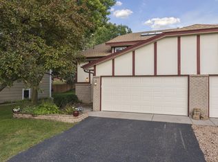 7462 Vinewood Ln N, Maple Grove, MN 55311