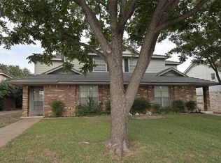 4023 Ridgebrook Dr, Arlington, TX 76015